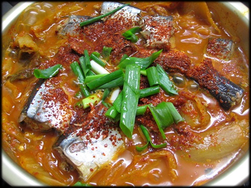 묵은지꽁치찌개