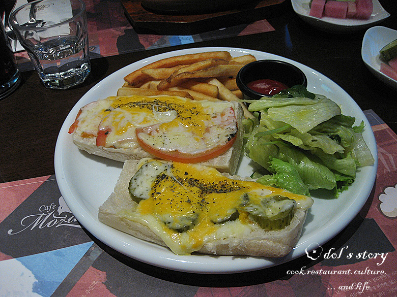 [서울 서초구 남부순환로/남부터미널역] 예술의 전당내 Cafe 모차르트 - 헤페 바이젠, 슈발츠 비어, 모짜렐라 파니니, 치킨오븐구이, 펜네... 