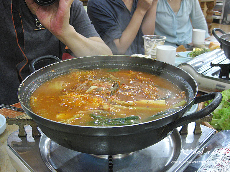 [서울 강남구 청담동/강남구청역] 현대정육식당 - 김치찌개, 차돌박이 