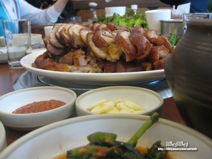 촉촉하고 야들야들~ 진짜 맛있는 사또족발