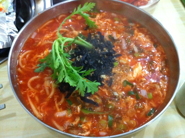 얼큰이칼국수
