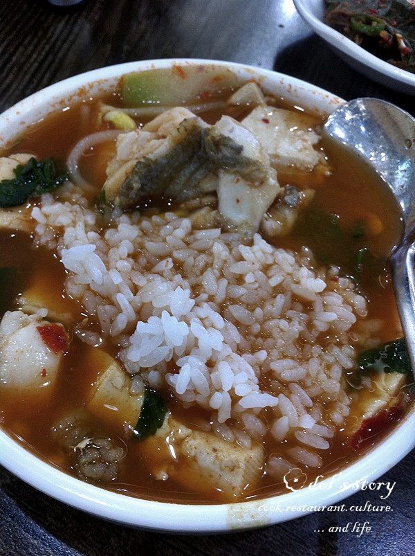 [서울 강남구 논현동/신논현역] 청정회수산 - 회덮밥, 대구탕 
