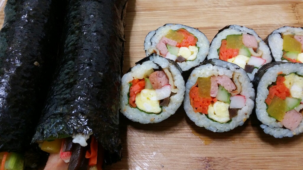 둘둘말아 김밥~