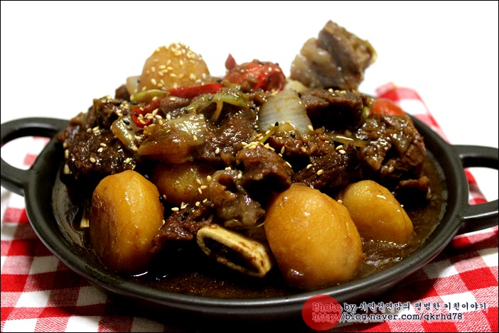 http://lview.m.ezday.co.kr/app/view_board.html?q_id_info=298&q_sq_board=5860549 소갈비찜만들기::우리가족 영양식 소갈비찜맛있게 하는법