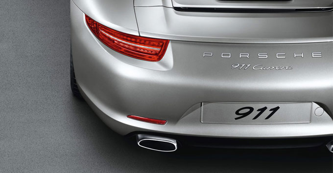 Ӽ  Ʈī  911 ī ָ ް ִ. Ӽ  Բ       1 ½ Ѵ ǥ ̰ ִ. / Ȩ