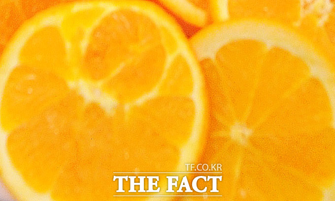 ±Ö Ä®·Î¸®¿Í ÇÔ²² °¡°ÝÀÌ ´©¸®²ÛµéÀÇ ´«±æÀ» ²ø°í ÀÖ´Ù. ±Ö Ä®·Î¸®´Â 100g ´ç 39kcalÀ̸ç Çѱ¹ ¹°°¡ÇùÀÇȸ°¡ 15ÀÏ ¹ßÇ¥ÇÑ ÀÚ·á¿¡ µû¸£¸é ¼¿ï¡¤´ëÀü¡¤´ë±¸¡¤±¤ÁÖ¡¤ºÎ»ê °¡¿îµ¥ ´ëÀüÀÌ °¡Àå ºñ½Î°Ô ÆÈ¸®°í ÀÖ´Â °ÍÀ¸·Î ¾Ë·ÁÁ³´Ù./ ´õÆÑÆ® DB