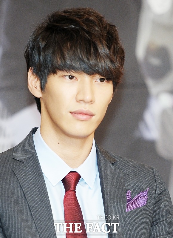 ��� �迵���� �������� ����󸶿� �⿬�Ѵ�. / ����ƮDB