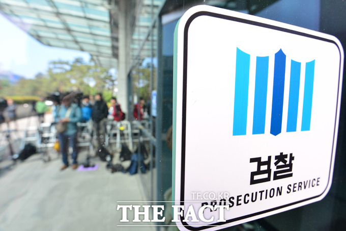 ����ְ� ������ȯ�� �༼�� �ϸ� ������ ������ ���Ǹ� �ް� �ִ�. ������� ���ǿ� ���� ���� ������ ���� �ްԵ� ó�� ���뿡 ������ �򸮰� �ִ�. / ����Ʈ DB