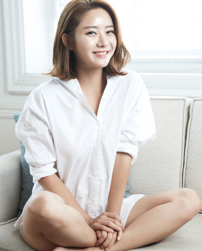 Çѱ׷ç, ³²¼ºµéÀÇ ·Î¸Á Èò¼ÅÃ÷¸¸ ÀÔ°í '¾Ö±³'. Çѱ׷簡 ÀÚ½ÅÀÇ ÇǺΠ°ü¸® ºñ¹ý¿¡ ´ëÇØ ¾ð±ÞÇß´Ù. Çѱ׷ç´Â Ŭ·»Â¡¸¸ÅÀº ²À ì±ä´Ù°í ¹àÇû´Ù. / ÀνºÅ¸ÀÏ Á¦°ø