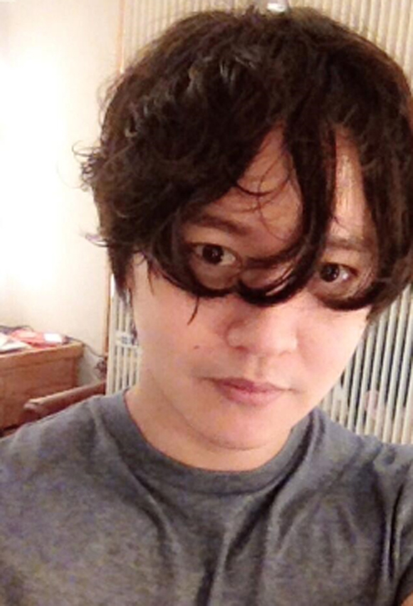 °±Õ¼º, '¸Ó¸®Ä«¶ô ¾È°æ' ¸ð»ç. °±Õ¼ºÀÌ Æ®À§ÅÍ¿¡ ¿Ã¸° »çÁøÀÌ °ü½ÉÀ» ¹Þ°í ÀÖ´Ù. °±Õ¼ºÀº ¸Ó¸®Ä«¶ôÀ» ÀÌ¿ëÇØ ¾È°æ ¸ð¾çÀ» ¸¸µé¾î ´«±æÀ» ²ø¾ú´Ù. / °±Õ¼º Æ®À§ÅÍ Ä¸Ã³