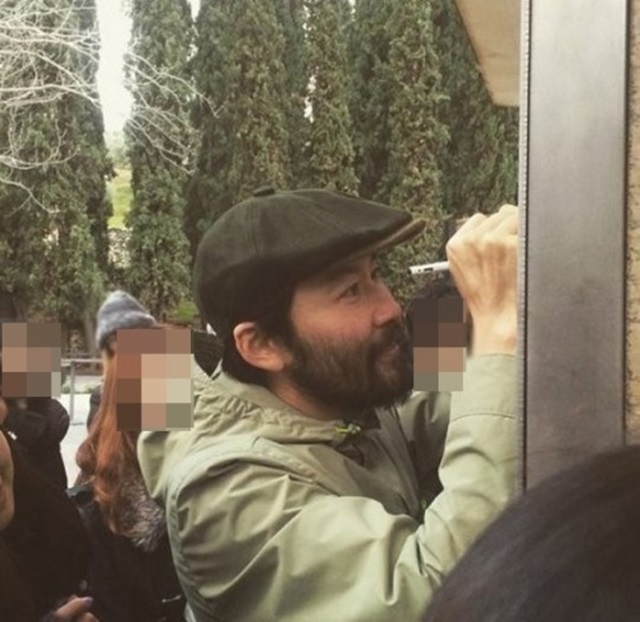 ��ȫö, �������� ��Ȳ ����. ��ȫö�� ������������ �ҵ��� ���� ��û�� ���ϰ� �ִ� ����� �����ƴ�. / �¶��� Ŀ�´�Ƽ