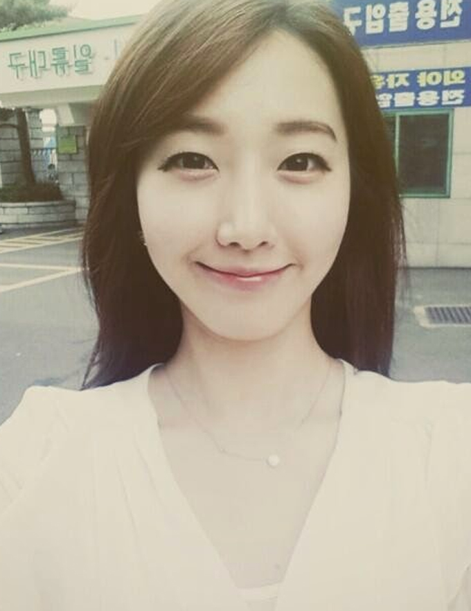  輼 Ƴ,    ׳. 輼 Ƴ    ī  ڱϰ ִ./輼 Ƴ SNSĸó 