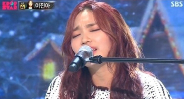 ÀÌÁø¾Æ '°Ü¿ïºÎÀÚ', À½¾Ç ÆÒµé¿¡°Ô Àαâ. ÀÌÁø¾Æ '°Ü¿ïºÎÀÚ'°¡ 8ÀÏ Àα⠰˻ö¾î¿¡ ¿Ã¶ó ³×ƼÁðµéÀÇ °ü½ÉÀ» ¹Þ°í ÀÖ´Ù. ÀÌÁø¾Æ´Â SBS 'ÄÉÀÌÆË½ºÅ¸4'¿¡¼ '°Ü¿ïºÎÀÚ'¸¦ ºÒ·¯ »ý¹æ¼Û ÁøÃâ¿¡ ¼º°øÇß´Ù. / SBS 'ÄÉÀÌÆË½ºÅ¸4' ¹æ¼Û ȸé ĸó