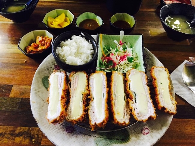 홍대 치즈돈까스, 혼가츠