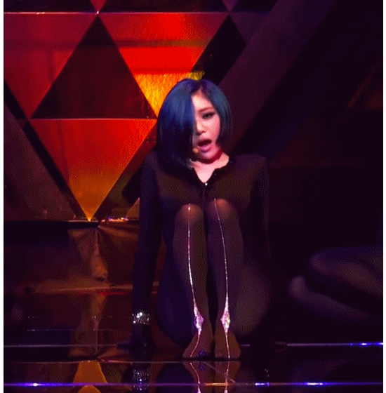   ս.  Ű 'Ķ̽ νƮ'  ս ְ ֽϴ. / Ʃ  ĸó