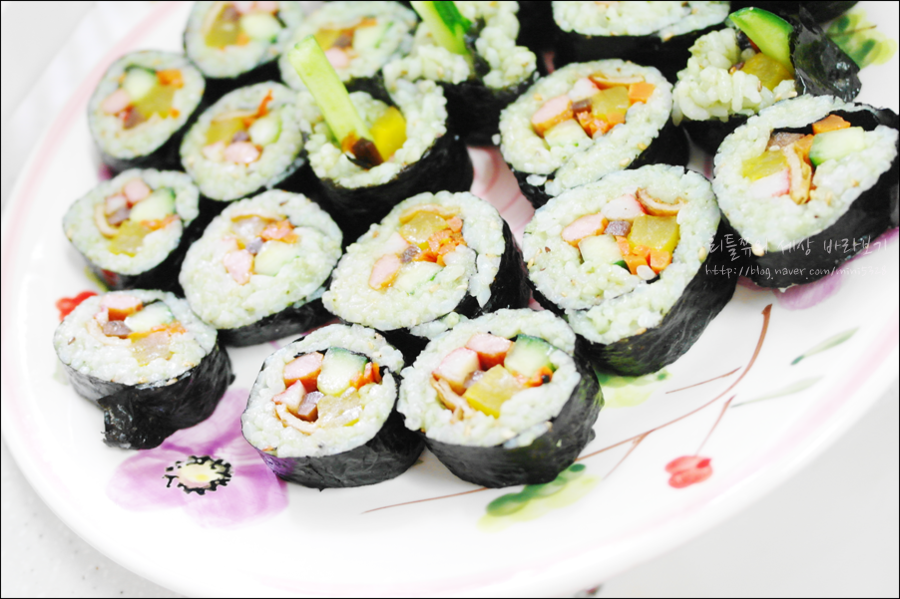 따뜻한날씨 나들이갈땐 도시락으로 간단하게 브로콜리김밥