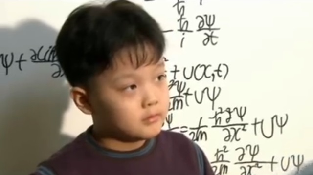 õ��ҳ� ������. ������ ���� 14�� ���� 8�� 55�п� ��۵Ǵ� SBS '����߱���'�� �⿬�Ѵ�. /KBS ��� ȭ�� ĸó 