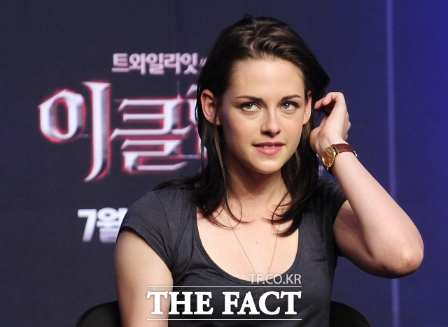 ũ����ƾ ��Ʃ��Ʈ �ѱ� �湮. ��� ũ����ƾ ��Ʃ��Ʈ�� �� �귣�� ȫ���� �ѱ��� ã�Ҵ�. / ����ƮDB