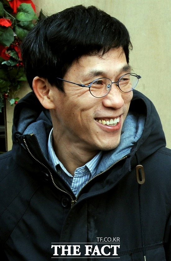 ���߱�, û�ʹ� ö�� ���� ��ħ! ���߱��� û�ʹ� �������⿡ �г븦 ǥ���ߴ�. / ����ƮDB