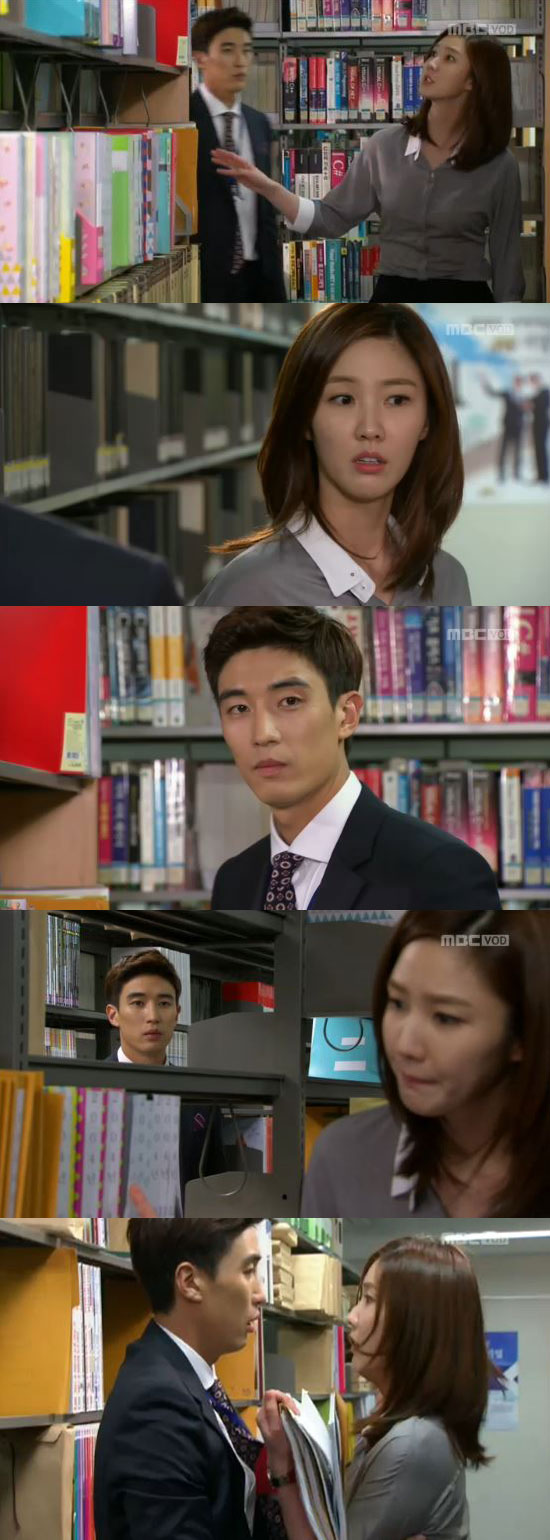 ������ \