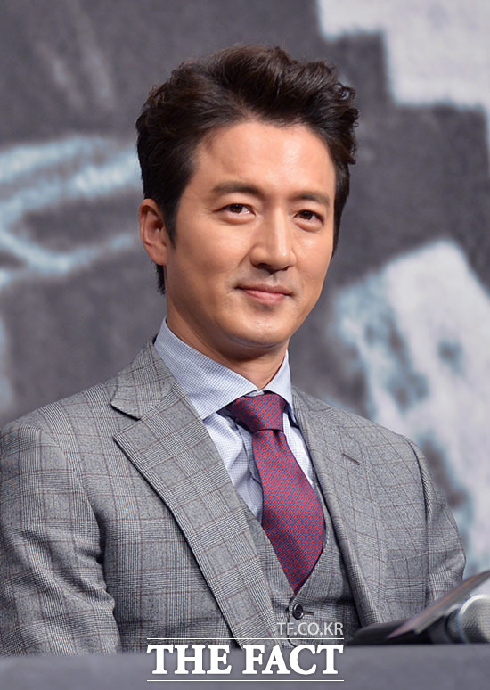 Handsome Asian men Page 35 AnthroScape