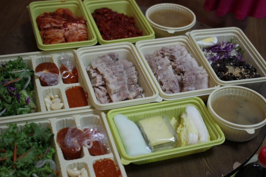 원할머니 보쌈ㆍ족발에서 푸짐하게 모듬보쌈 배달 