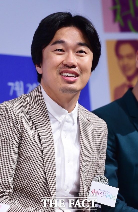 '¾Æµé À̸§Àº È÷¸»¶ó¾ß¿¡¼ µû¿Â È÷¸¶ÀÔ´Ï´Ù' Á¶´ÞȯÀº µæ³²ÀÇ ±â»ÝÀ» Á÷Á¢ ¾´ ¼ÕÆíÁö·Î ÀüÇÏ¸ç °¨»ç ÀÎ»ç ¶ÇÇÑ ÀØÁö ¾Ê¾Ò´Ù. /¹èÁ¤ÇÑ ±âÀÚ