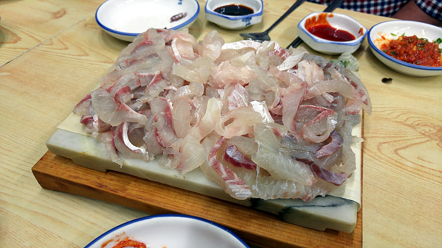 [부산맛집/부평동맛집] 수목횟집 - 정감 있는 횟집