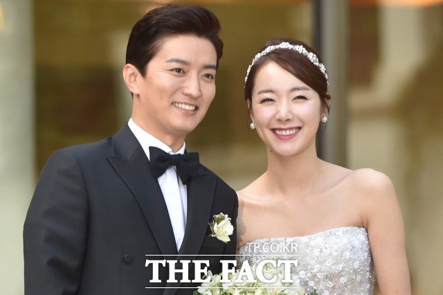 '���۸�'�� �շ��� �α���(����) ������ �κ�. �� ����� �ڳ�� �Բ� ���α׷��� �⿬�Ѵ�. /����Ʈ DB