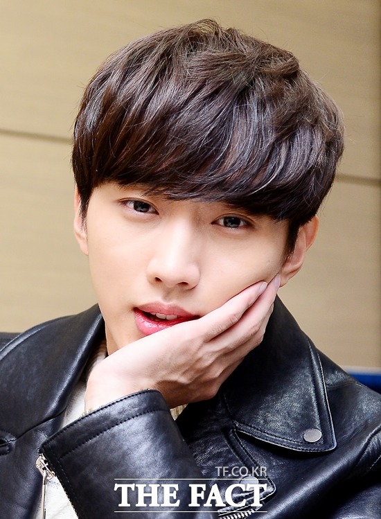   ' ' ⿬ϴ B1A4 . ״  ǰ ѽ¿ ȣ . /̻ 