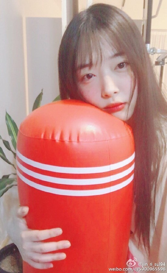 ¼³¸® ±ÙȲ. °É±×·ì ¿¡ÇÁ¿¢½º Àü ¸â¹ö ¼³¸®°¡ ¿þÀ̺¸¿¡ ¼¿Ä«¸¦ °ø°³Çß´Ù. /¼³¸® ¿þÀ̺¸