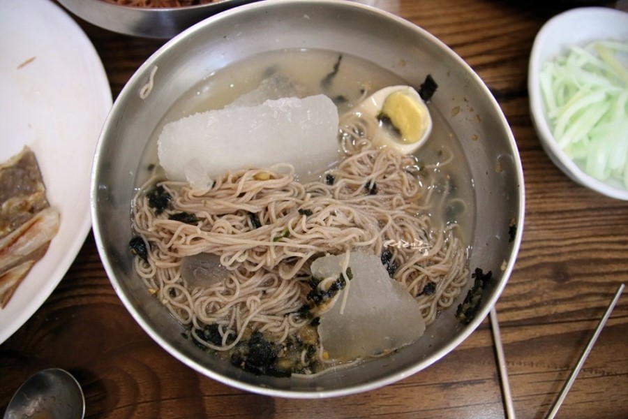 우물막국수 이미지