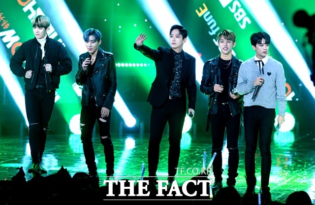 B.A.P 3 7 Ĺ Ȯ. ׷ B.A.P   7  ° ̱ '' ĹѴ. /Ӽ 