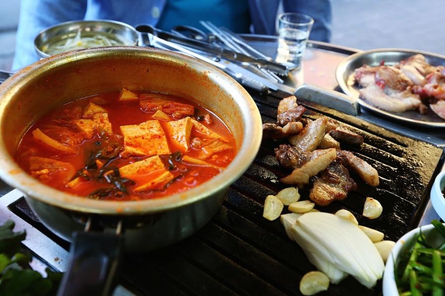 옛 추억속에 빠져 보는 뒷고기 / 마포 맛집 마포뒷고기