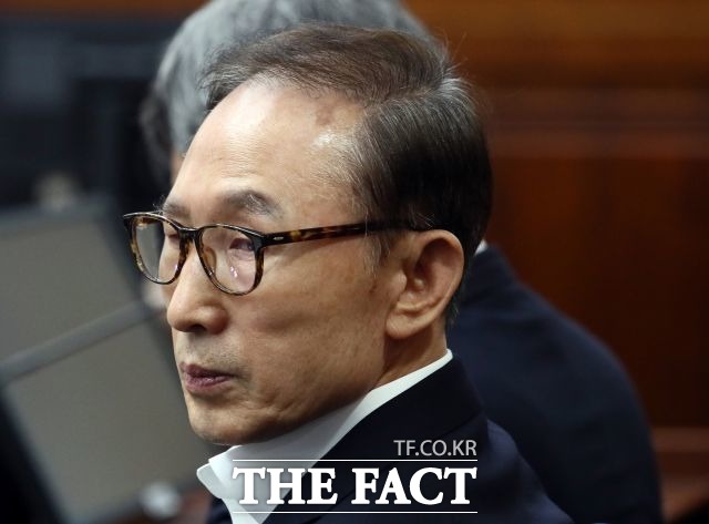 ������ Ⱦ�� �� ���Ƿ� ���� ��ҵ� �̸��� �� ������� ���� 5�� 23�� ���� ���� ���ʱ� �����߾������������ ���� ù ���ǿ� �⼮�� ���. /�������������