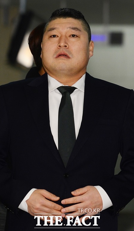 ��ȣ�� �ƹ��� ��ȯ���� ����. 10�� SM C&C�� ��ȣ���� �ƹ����� ��ȯ���� �����ߴٰ� ������. /����ƮDB