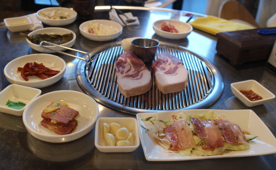 정방폭포맛집 동홍동흑돼지 괴기집