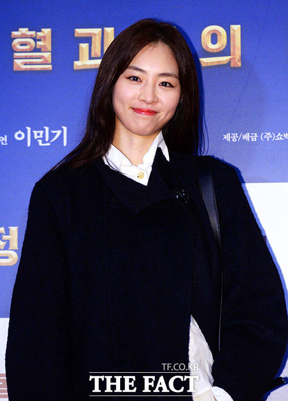 배우 이연희가 오는 6월 2일 연상의 비연예인과 결혼한다. 결혼식은 비공개로 진행된다. /더팩트 DB