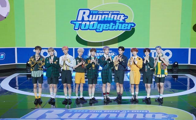 ׷ TOO 15   ٹ 'Running TOOgether' ǥ ¶ ̽ ߴ. ̵ û ŷ ƿԴ. /θƮ, n.CHθƮ 