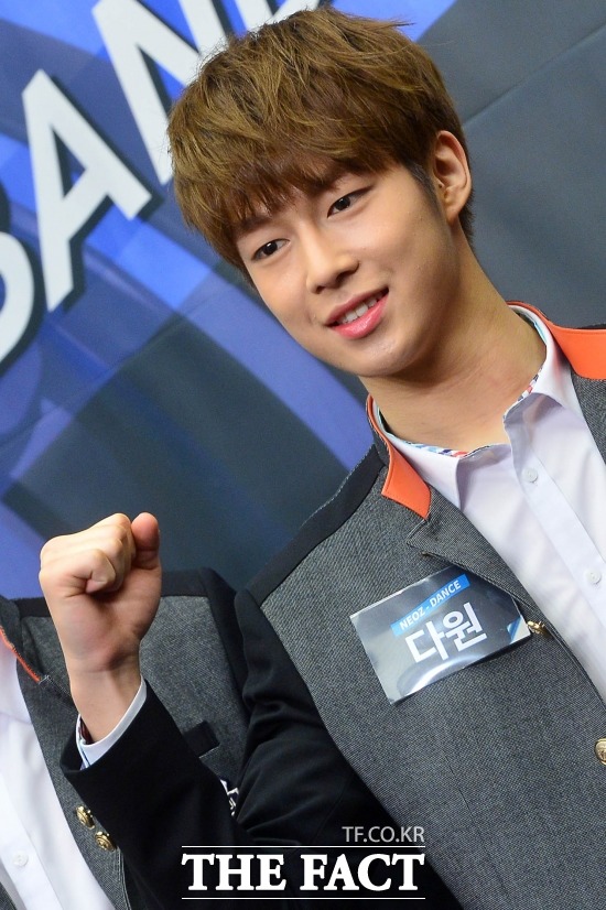 SF9  ٿ ߰  б ߴٰ ϴ  Դ. ̿ ٿ Ҽӻ \