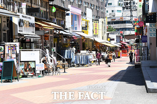 롯데리아 직원 광진구 모임서 집단감염…10명 확진