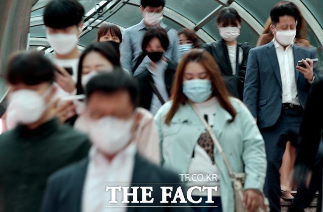 [속보] 코로나19 신규 확진자 166명…’신천지 사태’ 이후 최고