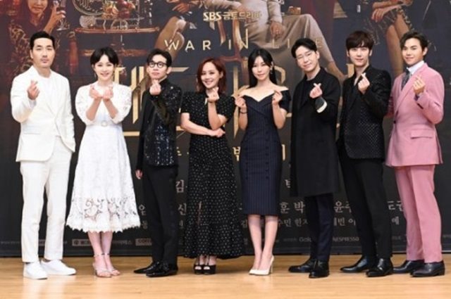 19일 SBS 금토드라마 '펜트하우스2'가 첫 방송 됐다. 방송 전 제작발표회에 참석한 배우 하도권 윤주희 봉태규 유진 김소연 엄기준 윤종훈 박은석(왼쪽부터). /SBS 제공