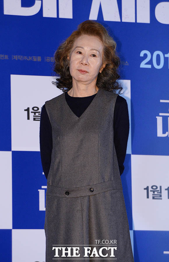 ‘미나리’ 윤여정, 美 배우조합상 여우조연상…韓 배우 최초