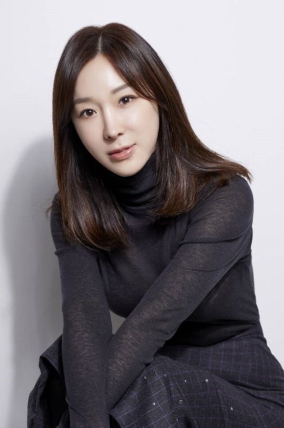 방송인 이지혜가 10일 컨디션 난조로 입원했다. 건강 상태를 지켜보며 충분한 휴식을 취할 예정이다. /블리스엔터 제공