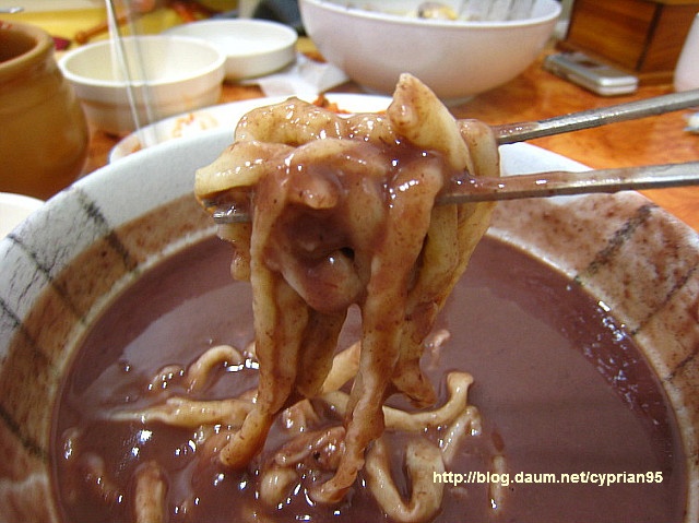 이지데이 맛집 - 전라도 옛맛 손팥칼국수